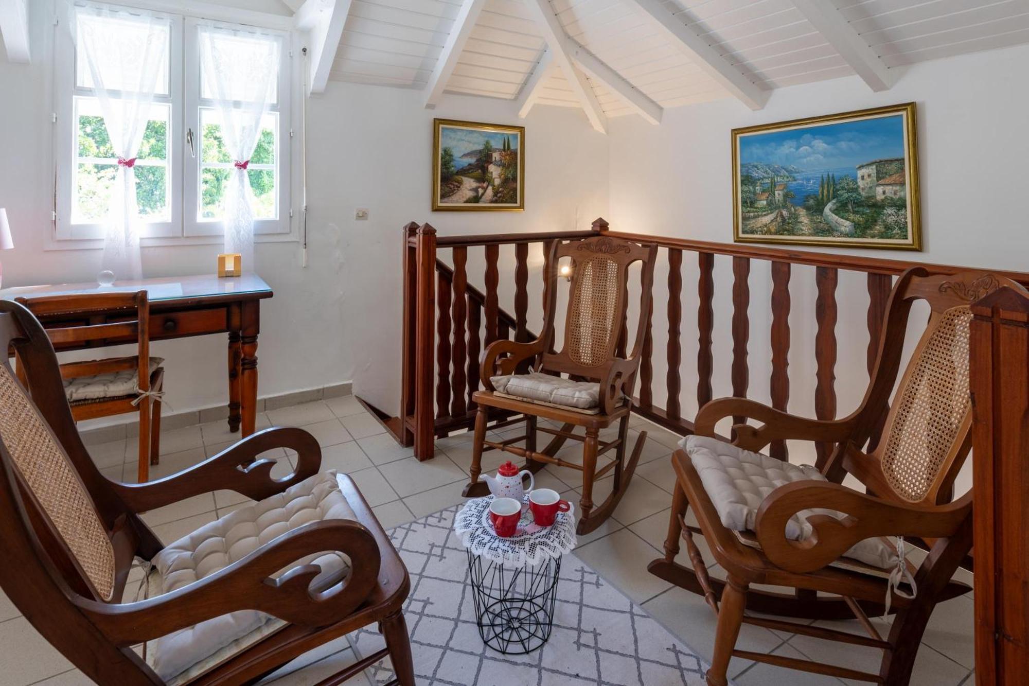 Hébergement de vacances La De Neron - Maison Avec Jardin Et Piscine